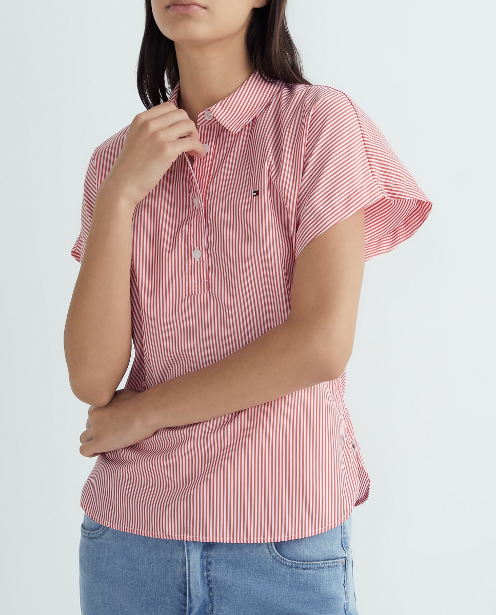 Imagen 0 de Camisa de mujer silueta polo de manga corta