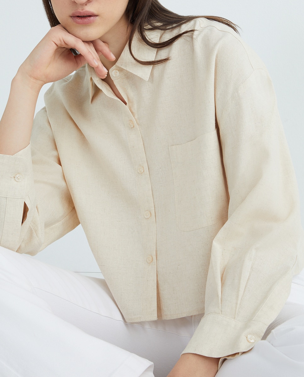 Imagen 0 de Camisa de mujer con cuello camisero y manga larga