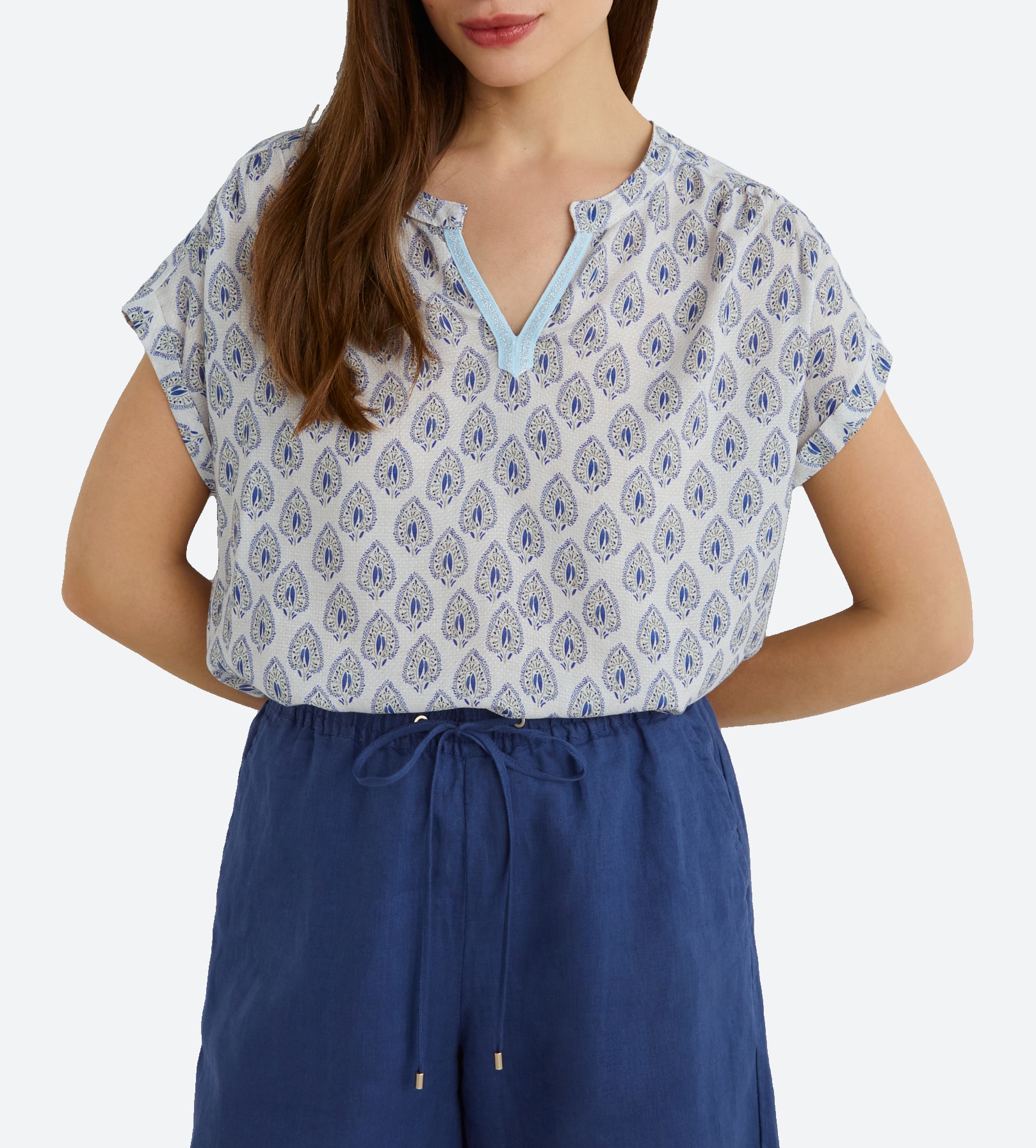 Imagen 0 de Blusa de manga caida corta con escote redondo