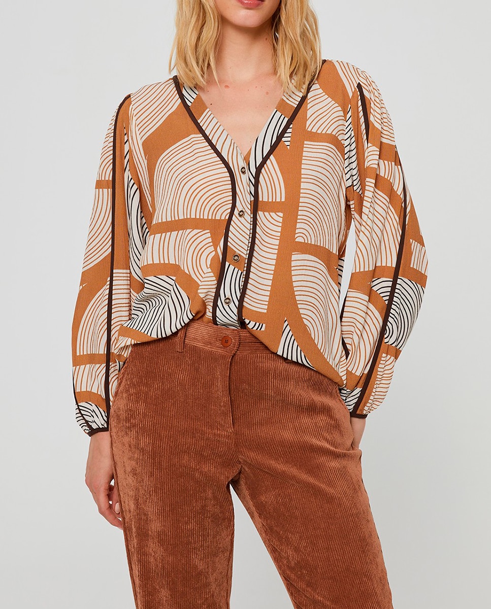 Imagen 0 de Camisa estampada manga larga de mujer