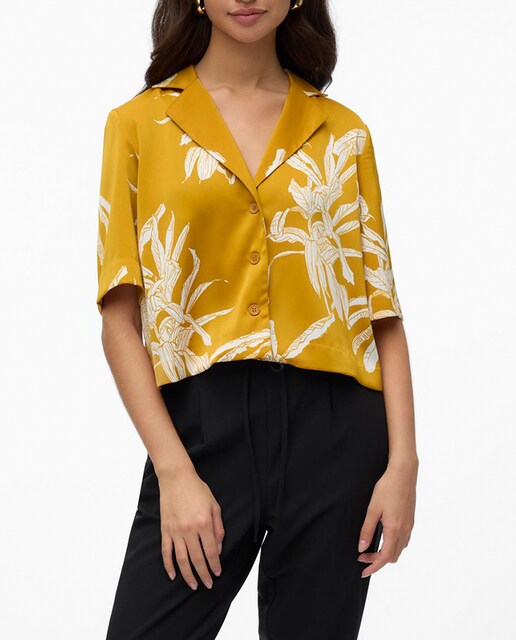 Imagen 0 de Camisa corta de mujer de manga corta