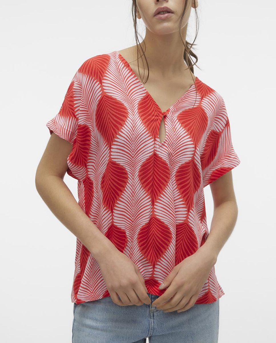 Imagen 0 de Blusa estampada de mujer con hombros caídos