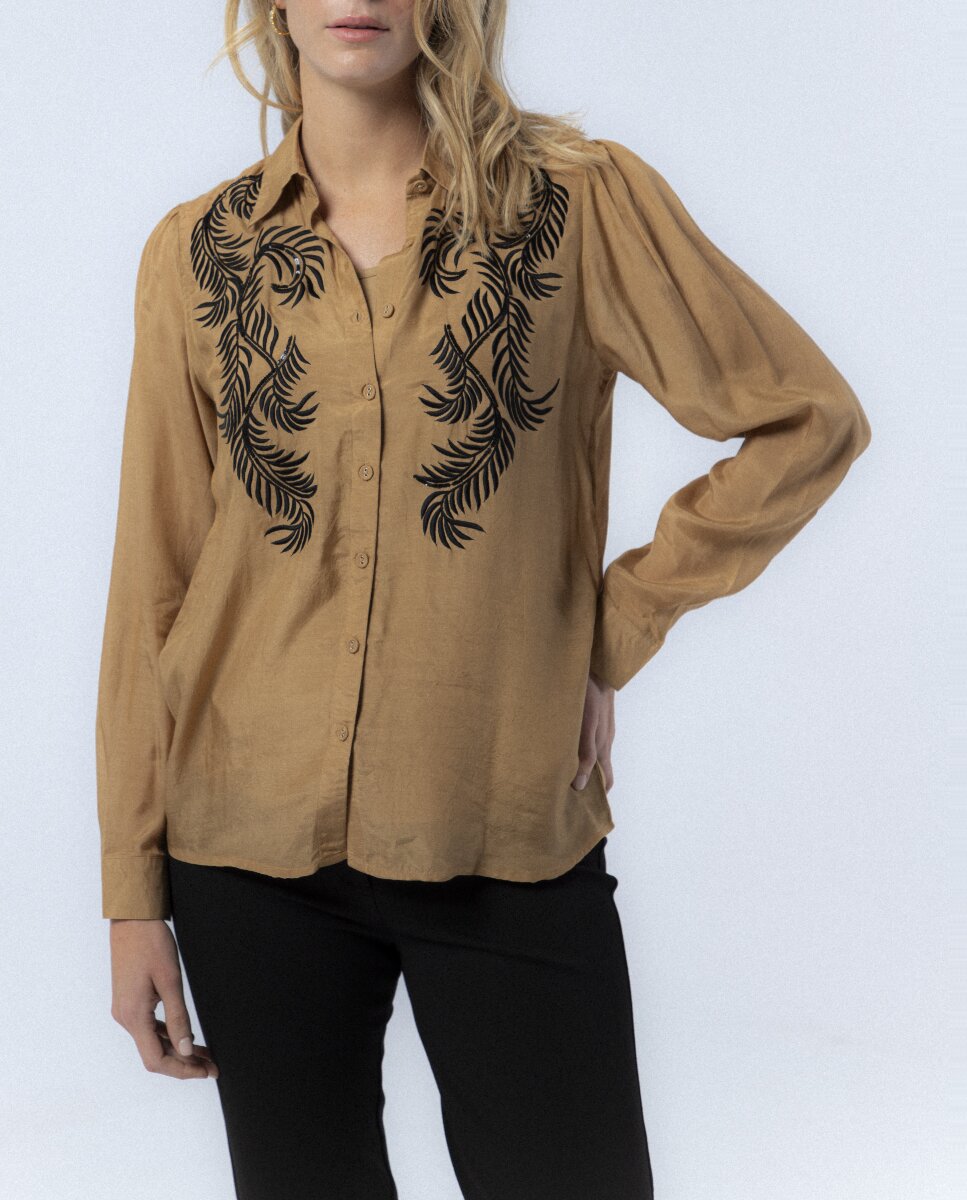 Imagen 0 de Blusa Inés Bordado Beige