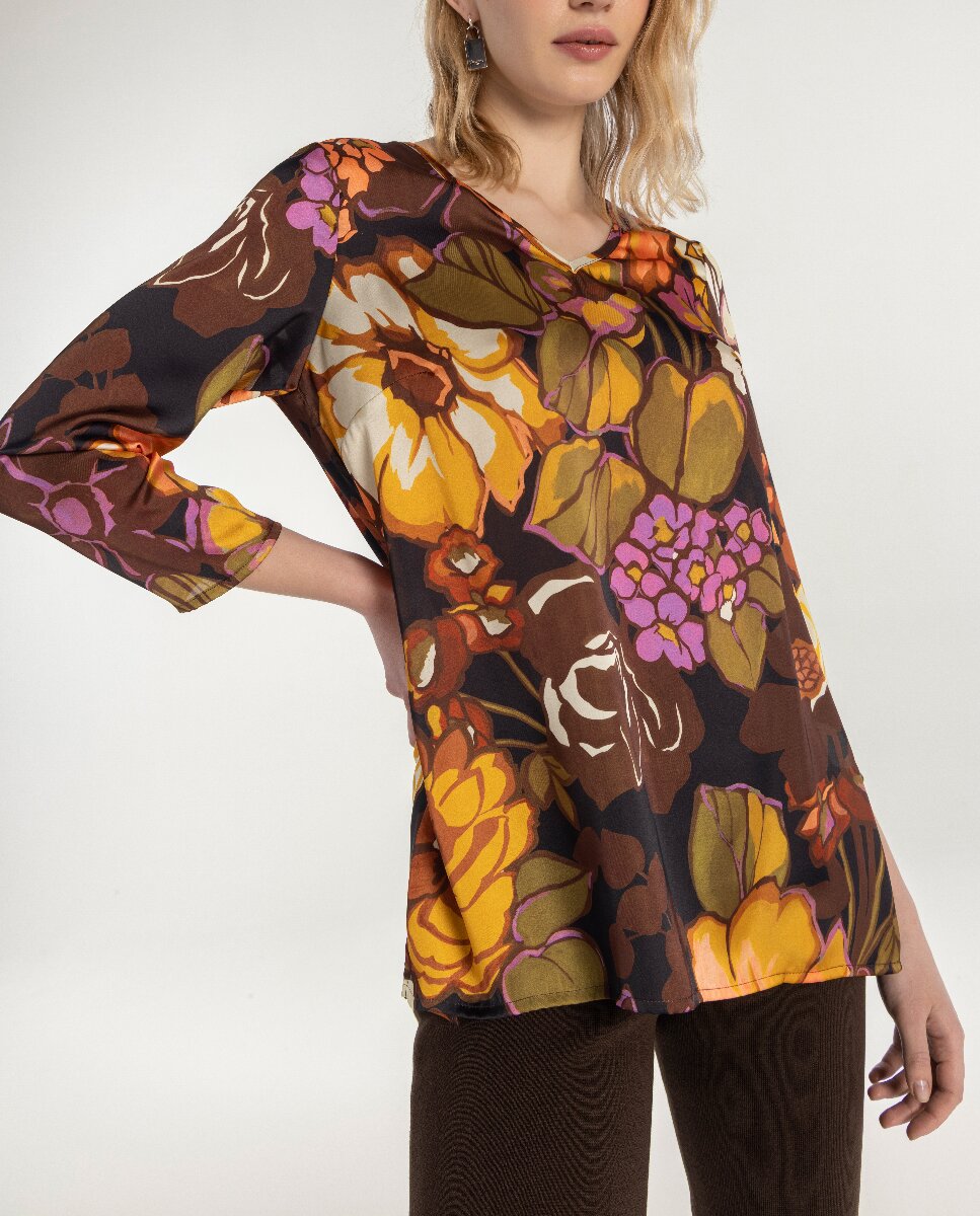 Imagen 0 de Blusa de mujer con estampado floral y manga francesa