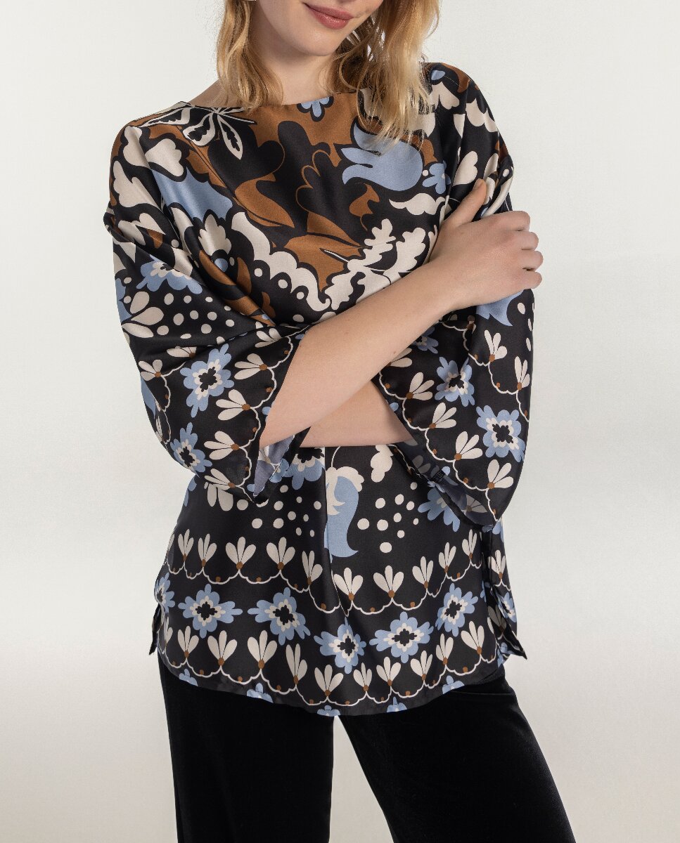 Imagen 0 de Blusa de mujer con estampado floral y manga francesa