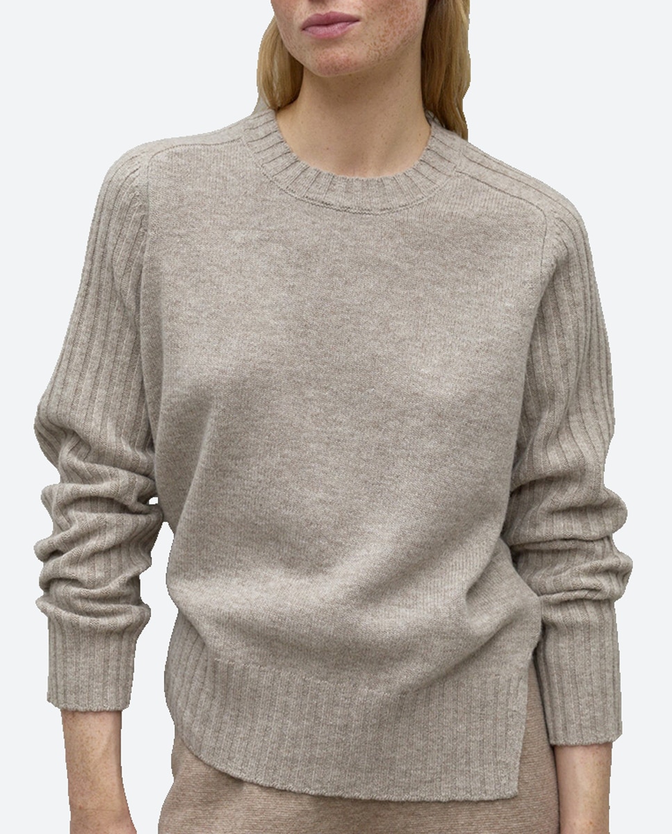 Imagen 0 de Jersey de mujer con cuello redondo.