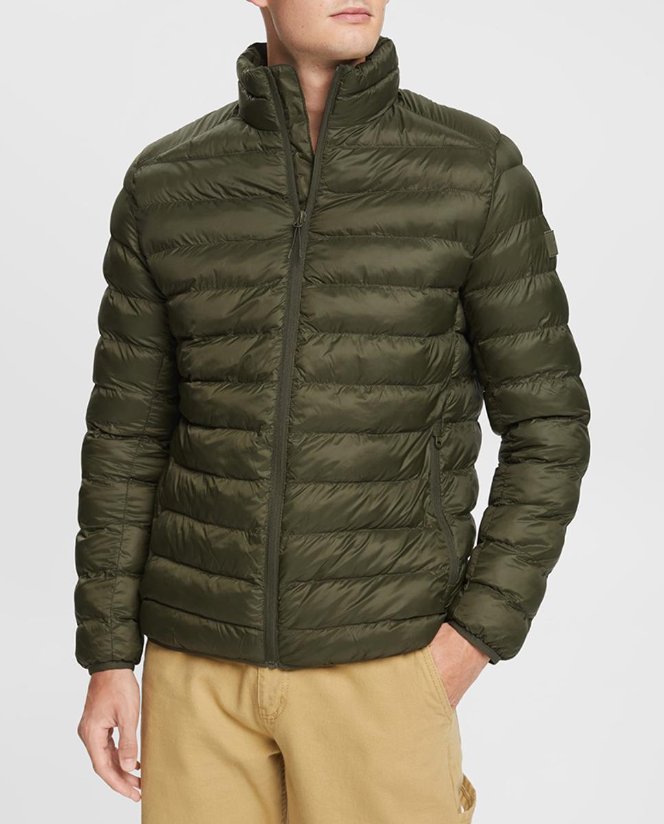 Imagen 0 de Abrigo de hombre ultralight corto material reciclado