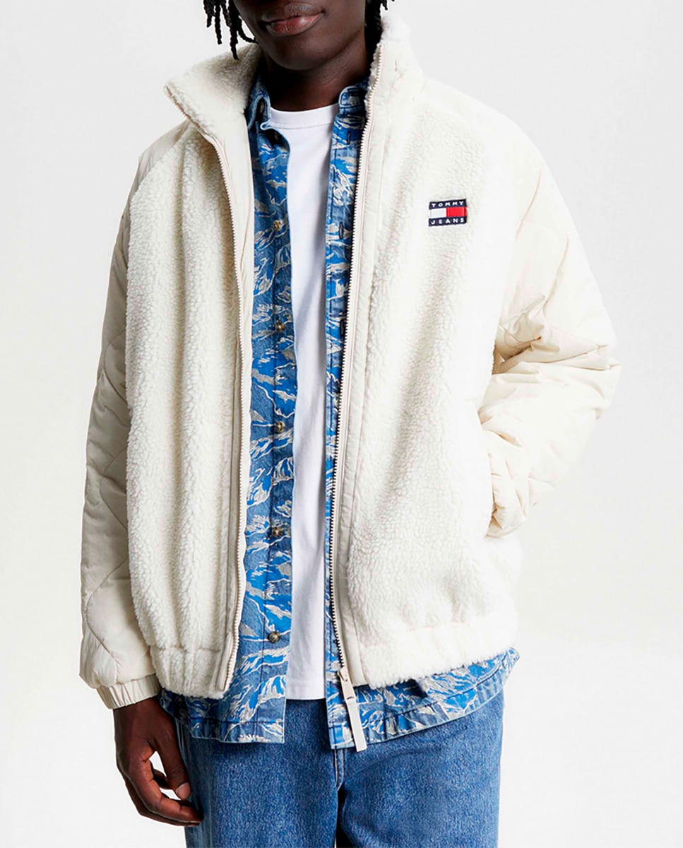 Imagen 0 de Chaqueta de hombre estilo sherpa con logo en la espalda