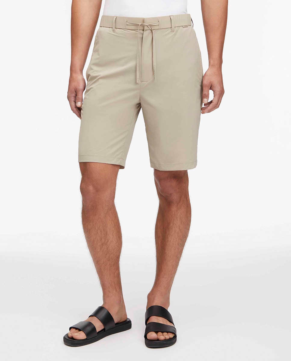 Imagen 0 de Shorts elásticos rectos técnicos de hombre