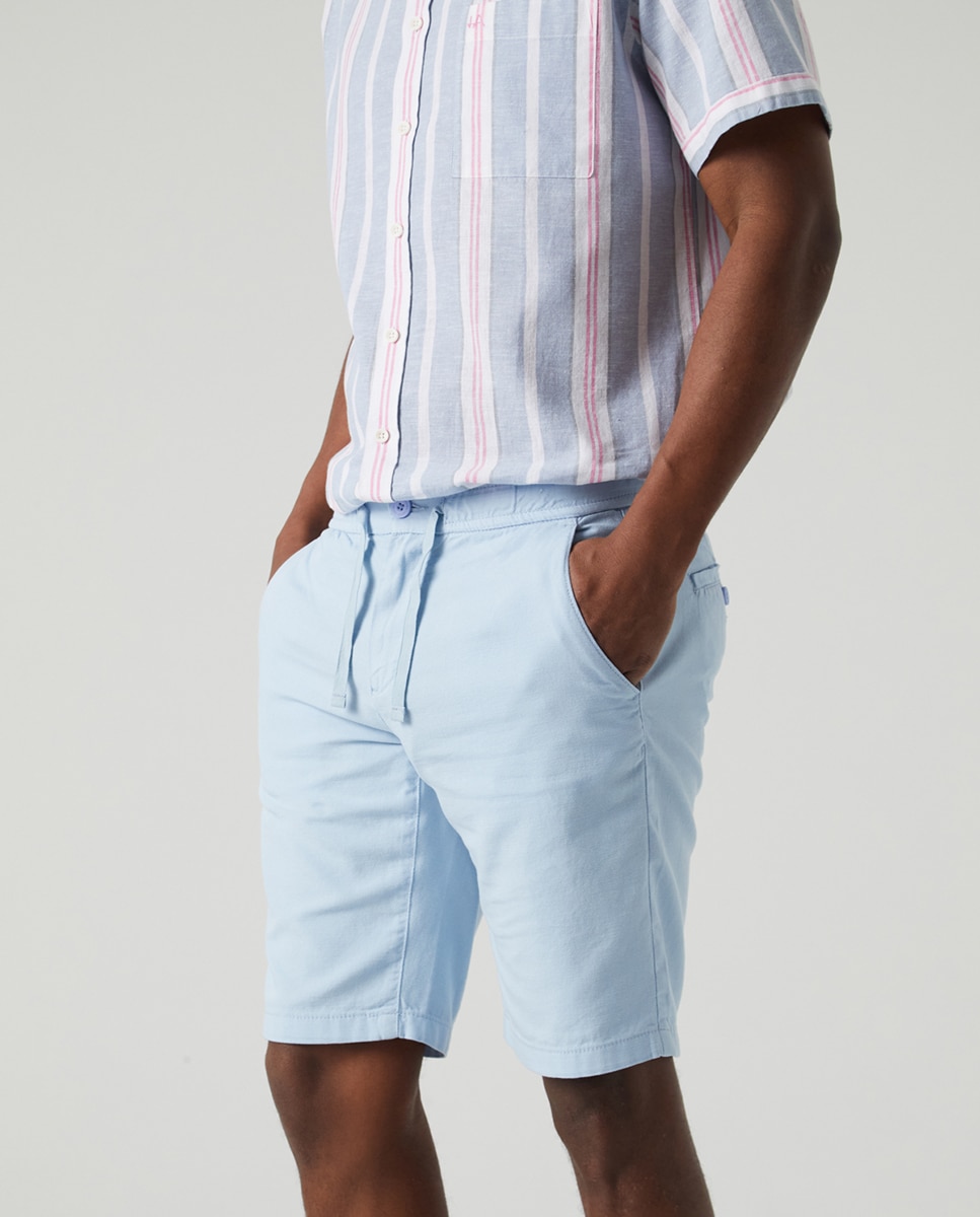 Imagen 0 de Bermuda de hombre con cordón ajustable