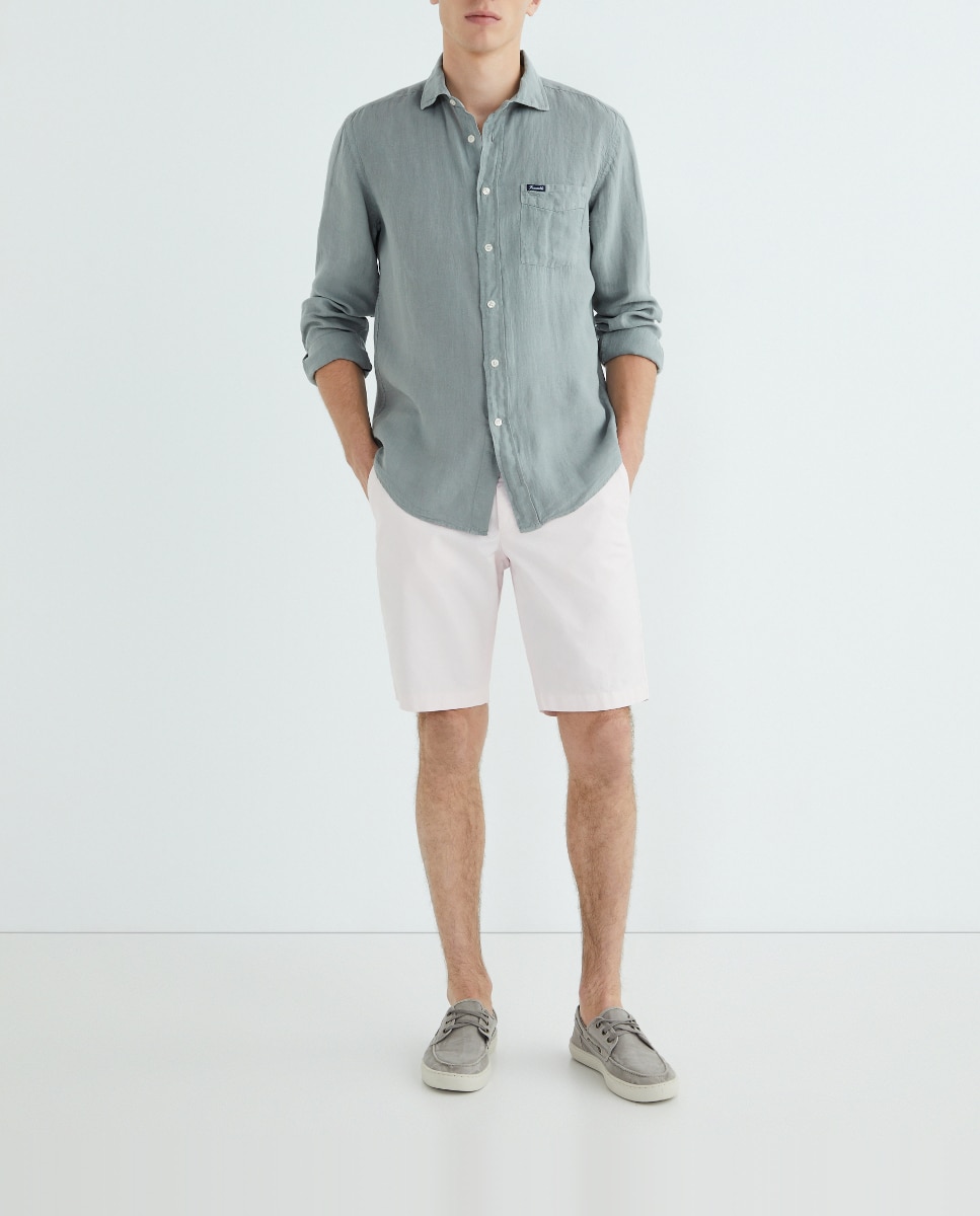 Imagen 0 de Bermuda de hombre lisa de algodón slim fit