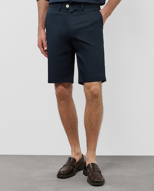 Imagen 0 de Bermuda de hombre lisa de algodón