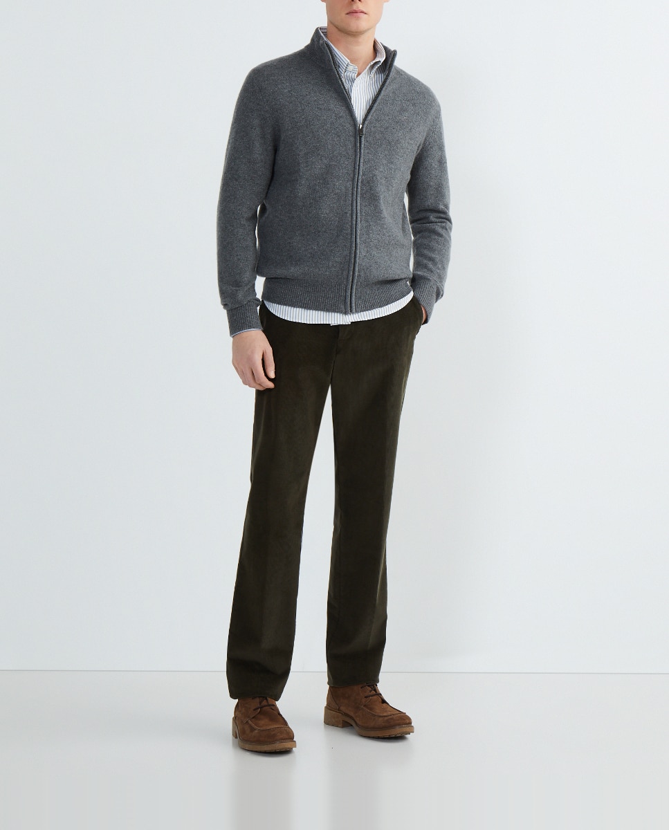 Imagen 0 de Cardigan de hombre con cremallera liso con logo bordado
