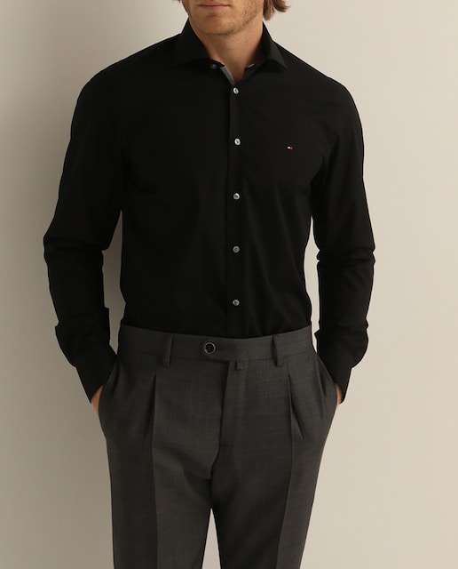 Imagen 0 de Camisa de hombre slim lisa negra