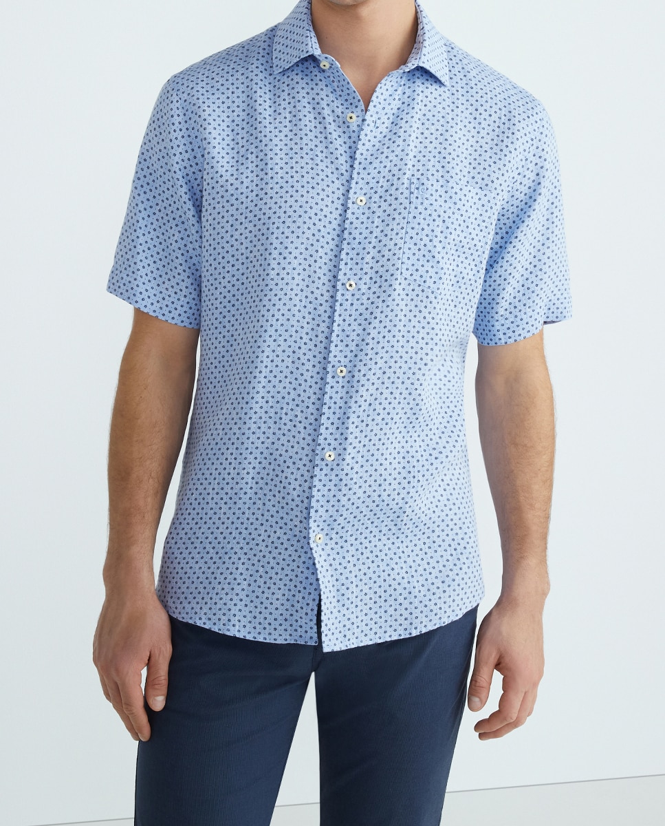Camisa m/c miniflores lino c/bolsillo de hombre — oferta en Primeriti