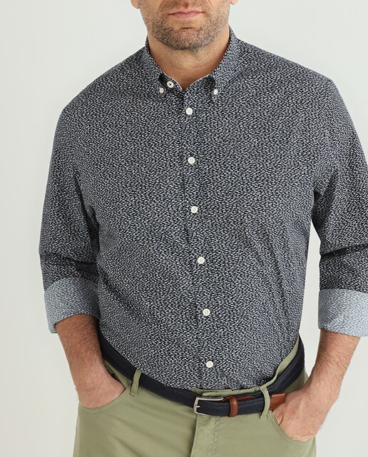 Imagen 0 de Camisa de hombre classic fit popelín estampada peces tallas grandes