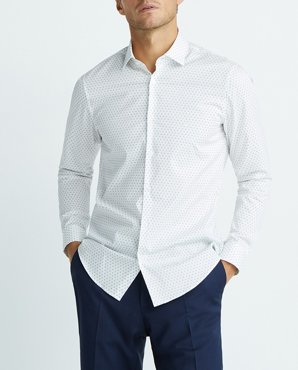 Camisa de hombre slim micro estampado blanca — oferta en Primeriti