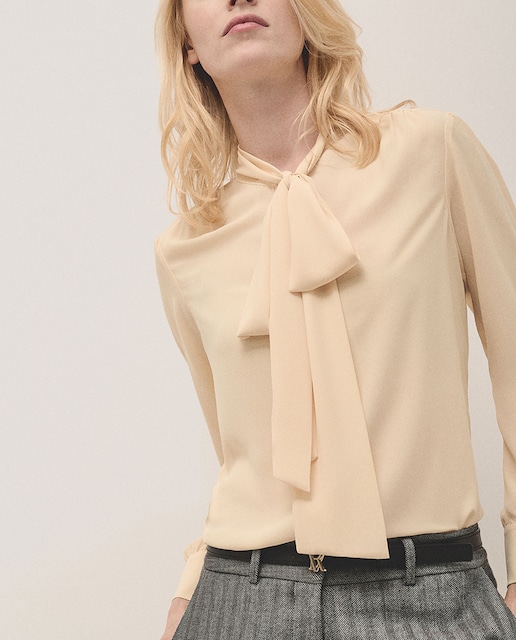 Imagen 0 de Blusa de mujer con lazada crepé ligero