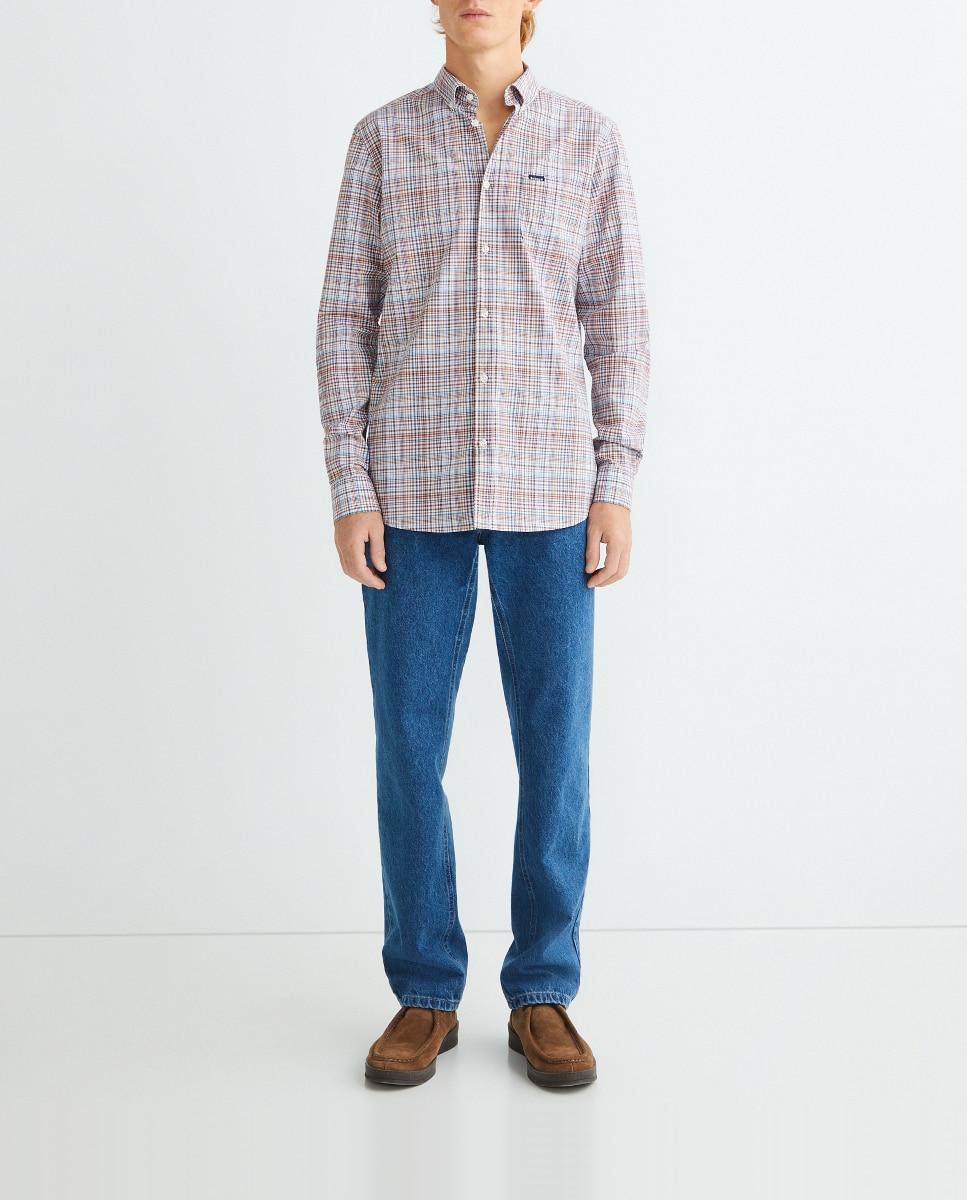 Imagen 0 de Camisa de hombre con bolsillo y botones cuello