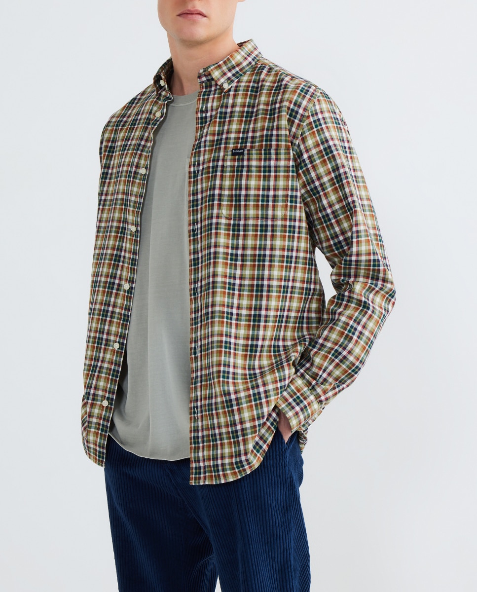 Imagen 0 de Camisa de hombre con bolsillo y botones cuello