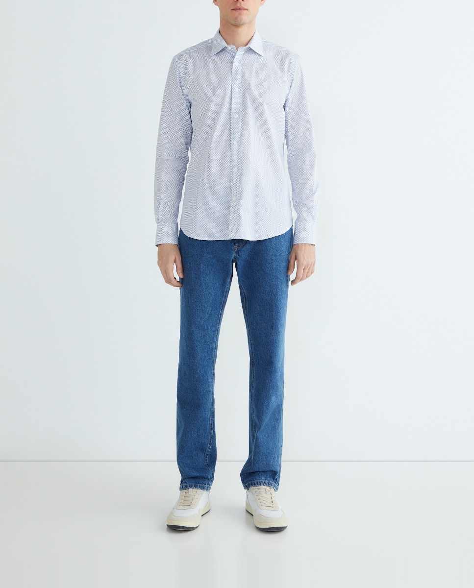 Imagen 0 de Camisa de popelín con estampado en flores de hombre
