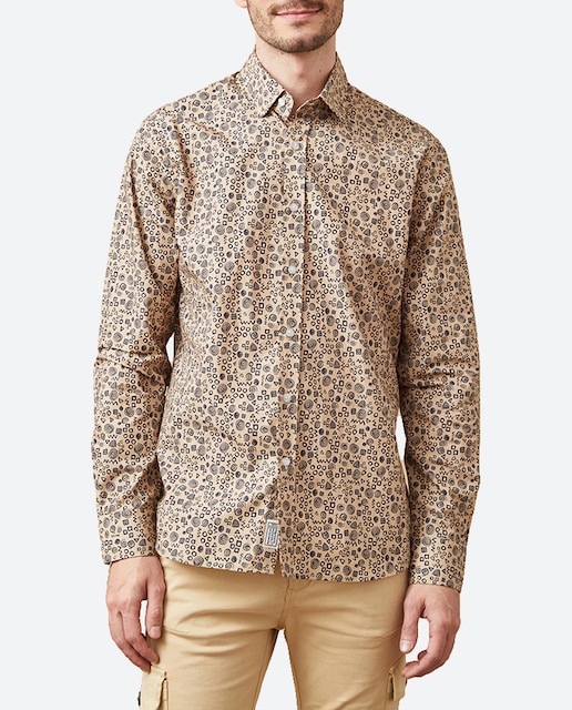 Imagen 0 de Camisa de hombre estampada de corte slim.