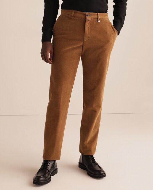 Imagen 0 de Pantalón de pana de hombre regular beige