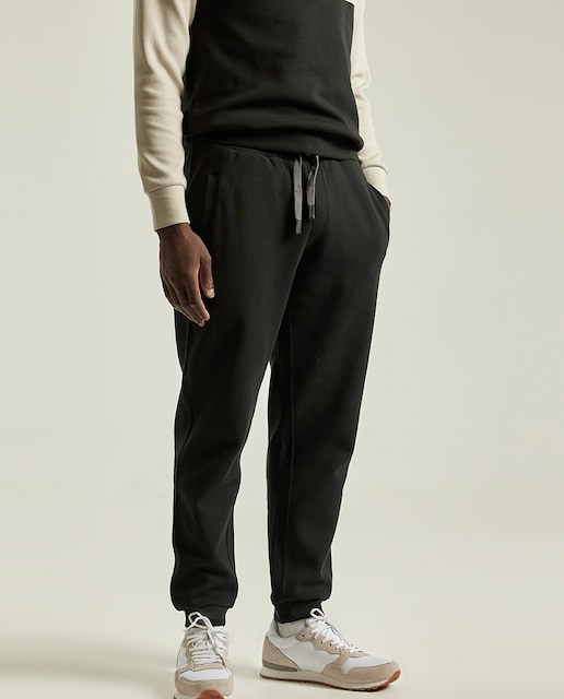 Imagen 0 de Jogger negro
