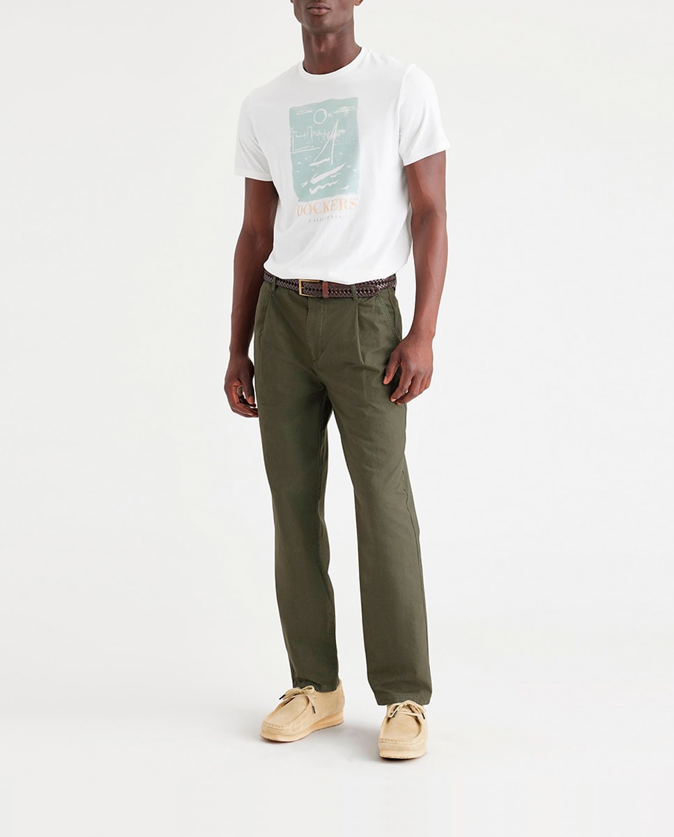 Imagen 0 de Pantalón de hombre estilo chino casual con pinzas tapered fit