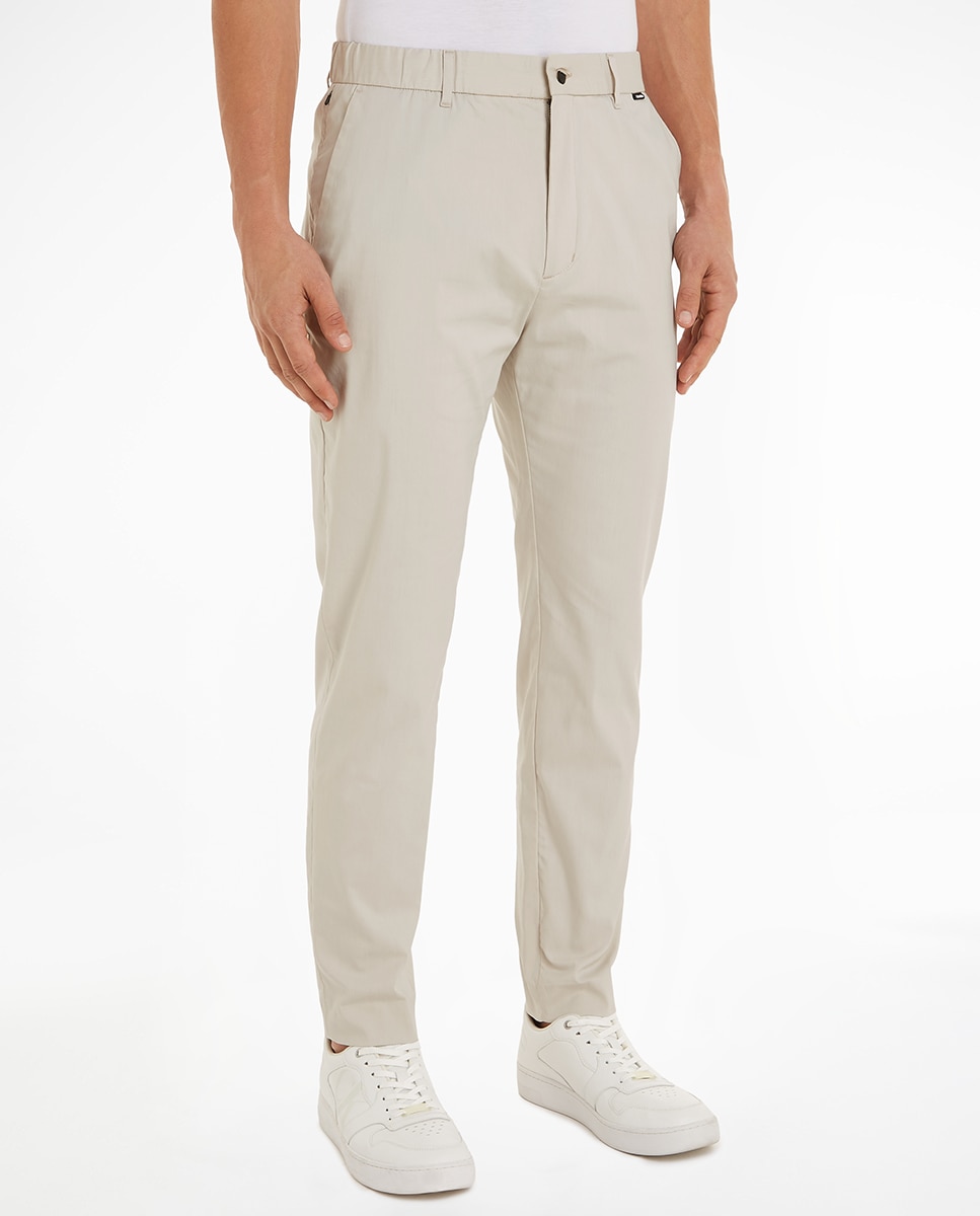 Imagen 0 de Joggers de hombre tapered fit con pinzas delanteras