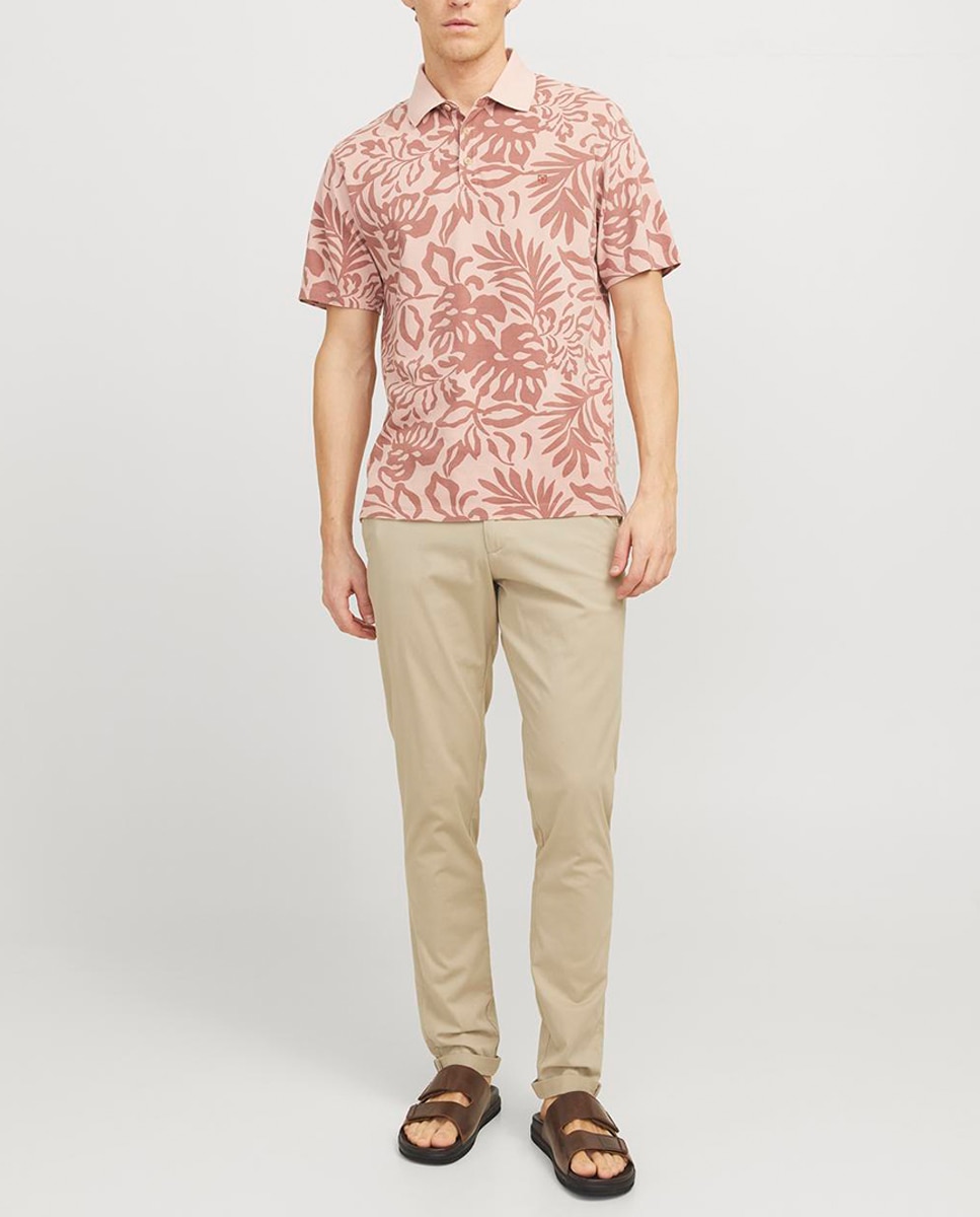 Imagen 0 de Pantalón chino de hombre corte entallado