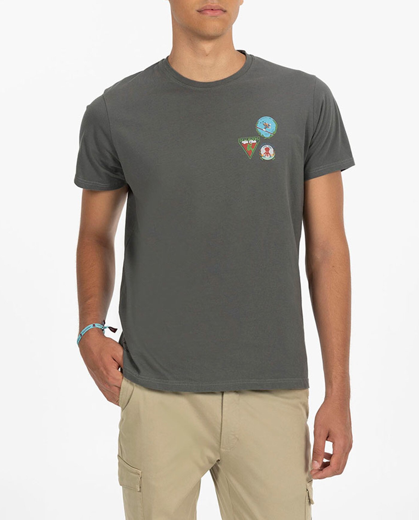 Imagen 0 de Camiseta bordado multiparches