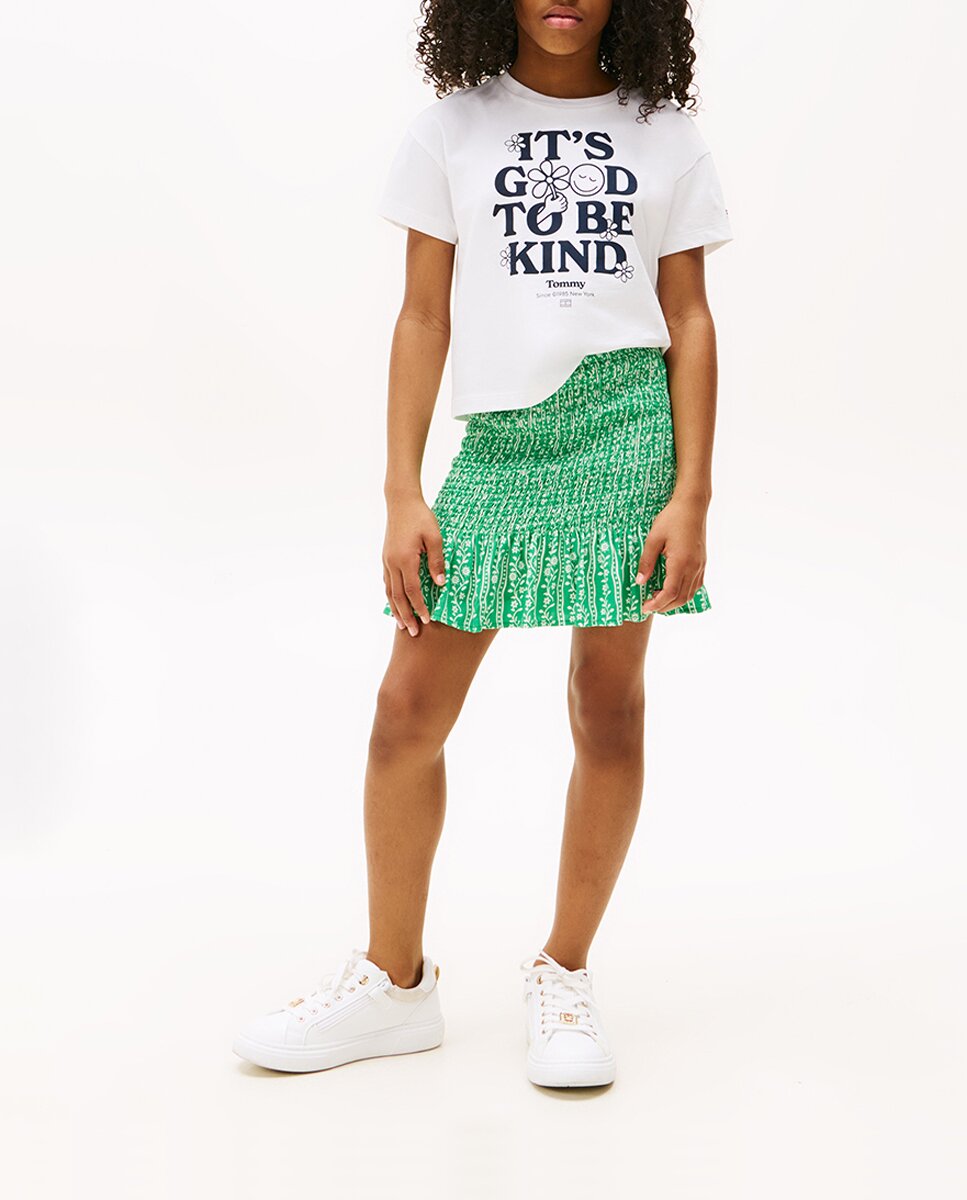 Imagen 0 de Falda de niña con estampado floral estilo nido de abeja