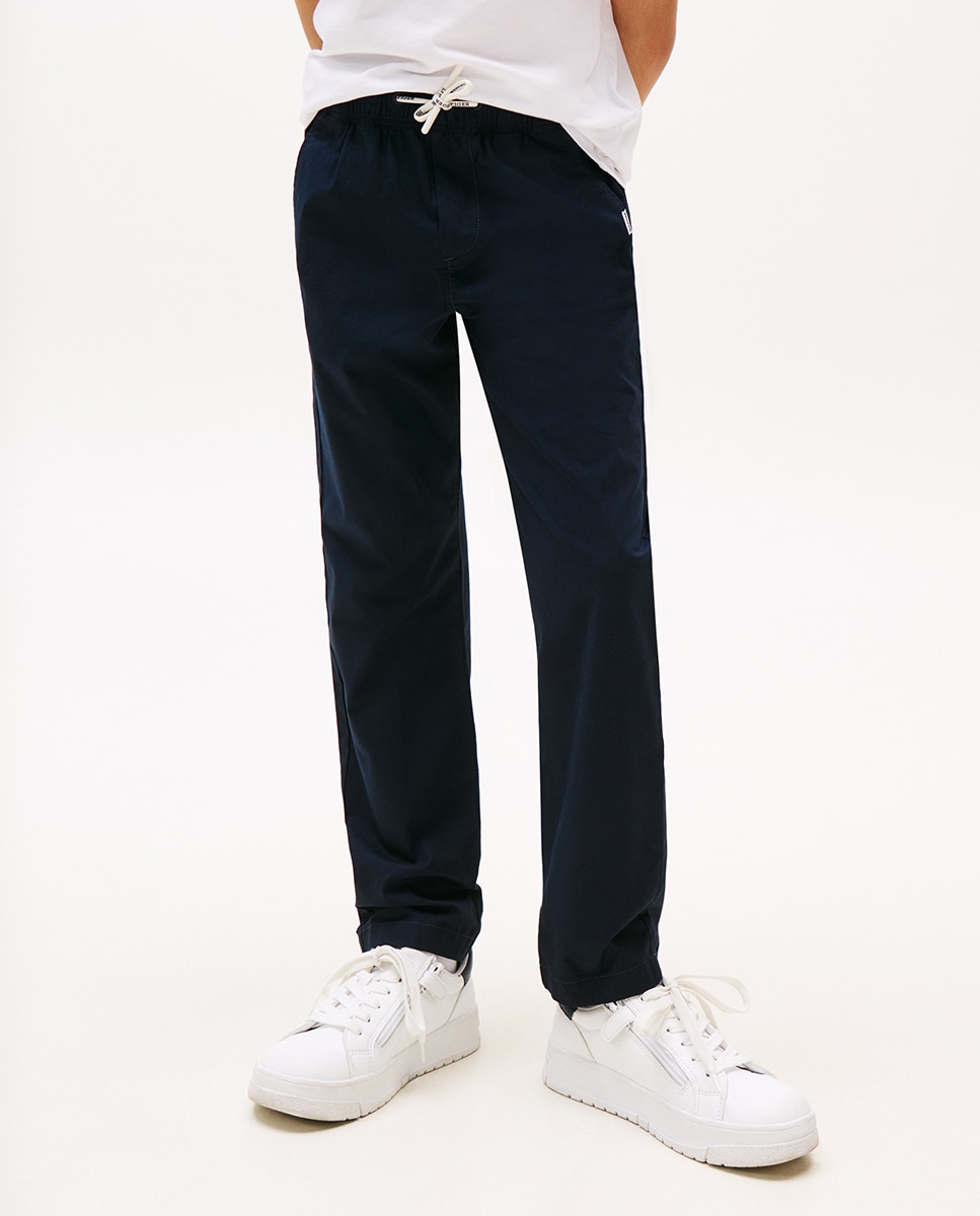 Imagen 0 de Pantalón de niño largo estilo chino y cintura ajustable