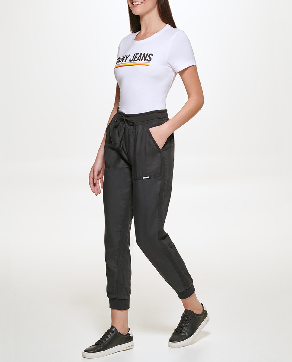 Jogger de mujer con bolsillos y cordón en la cintura — oferta en Primeriti