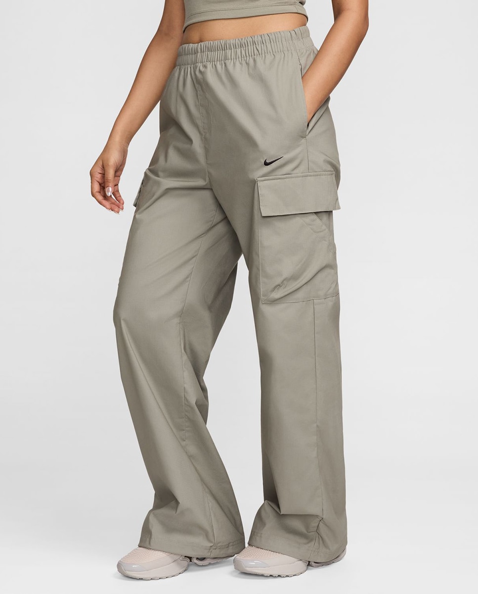 Imagen 0 de Pantalón cargo de ajuste estándar, tejido Woven y talle medio de Mujer