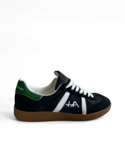 Imagen 0 de Deportivas Negra