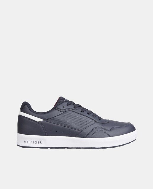 Imagen 0 de Zapatillas de hombre tipo basket bajas con detalles en contraste y suela EVA