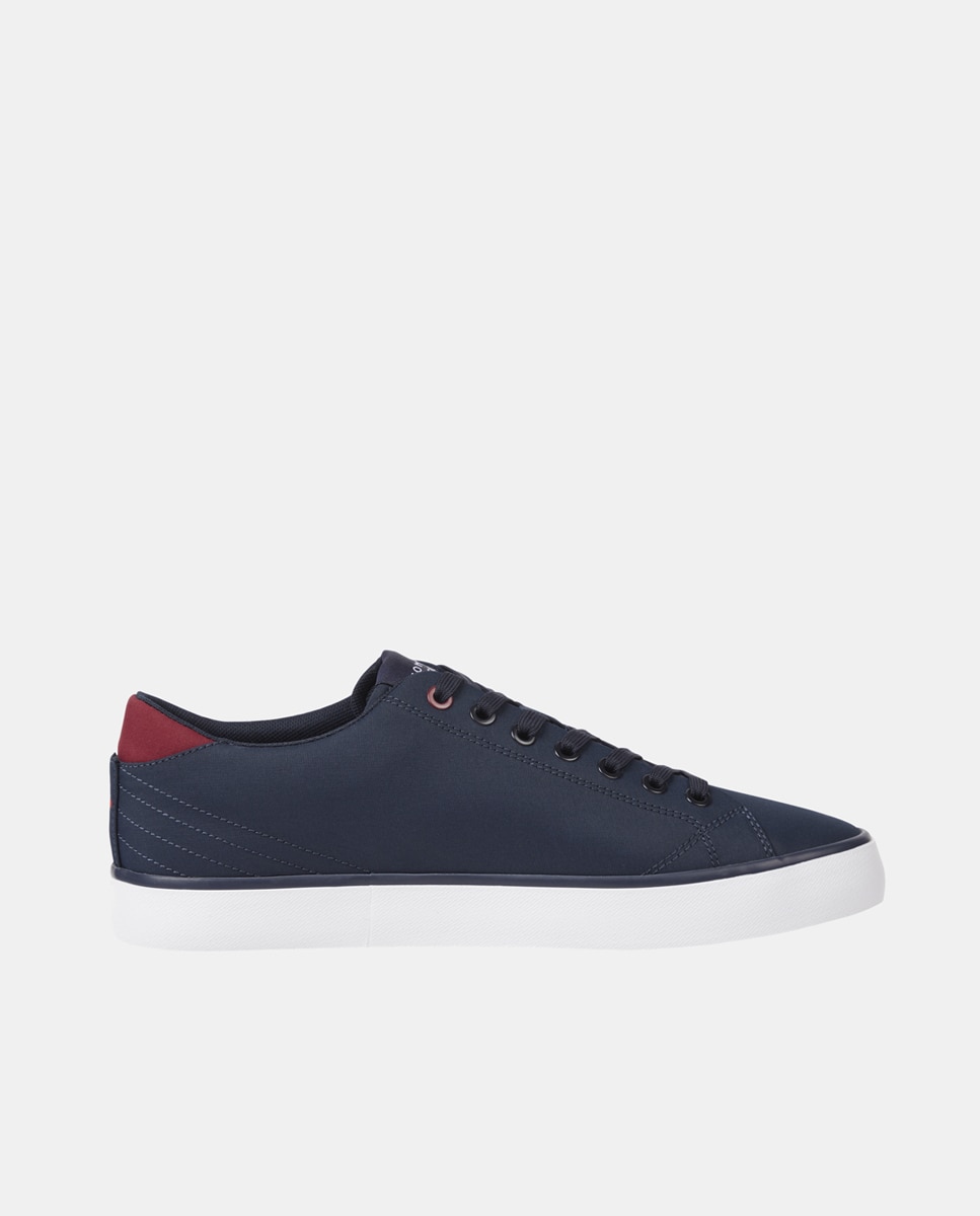 Imagen 0 de Zapatillas de hombre tipo casco bajas en lona con branding
