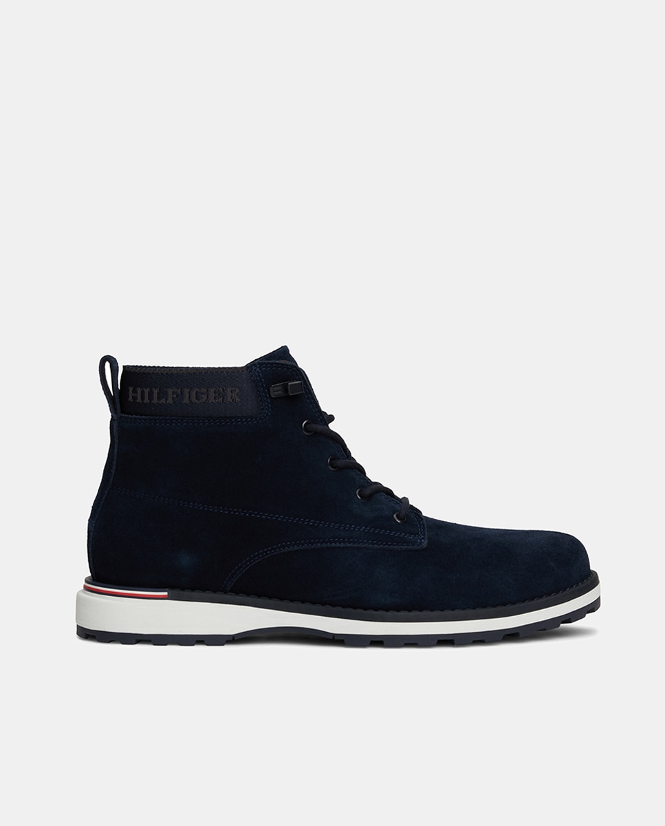 Imagen 0 de Botines de ante con cierre de cordones y logo de Tommy Hilfiger