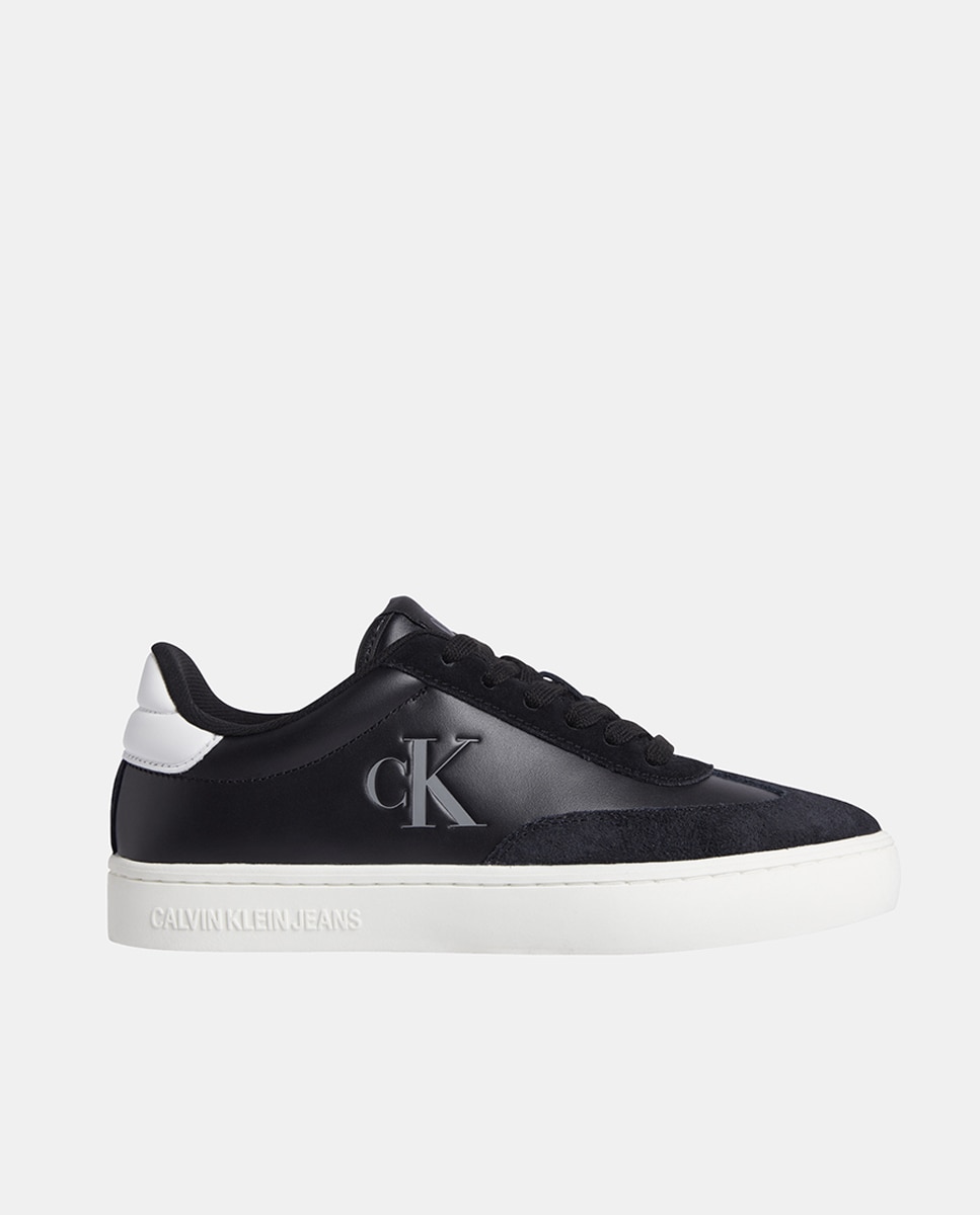 Imagen 0 de Zapatillas de mujer tipo casco bajas puntera ante