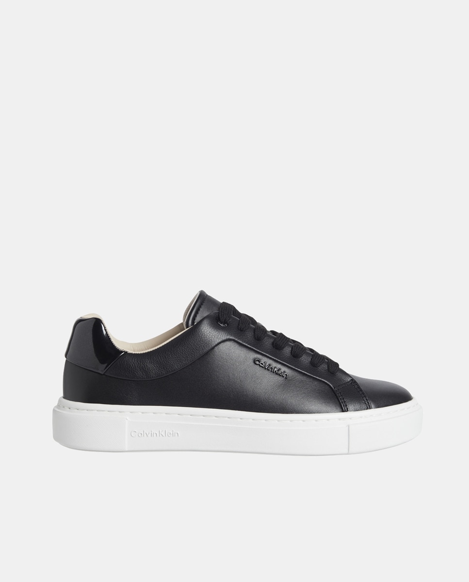 Imagen 0 de Zapatillas mujer tipo casco bajas piel