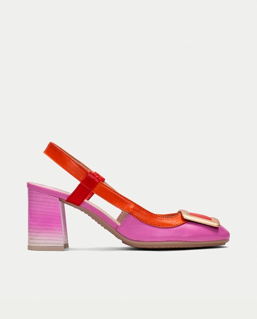 Imagen 0 de Zapatos de salón de mujer destalonados con adorno metálico y tacón bloque