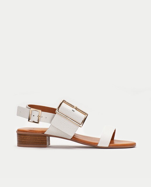 Imagen 0 de Sandalia plana Smart elaborada en piel