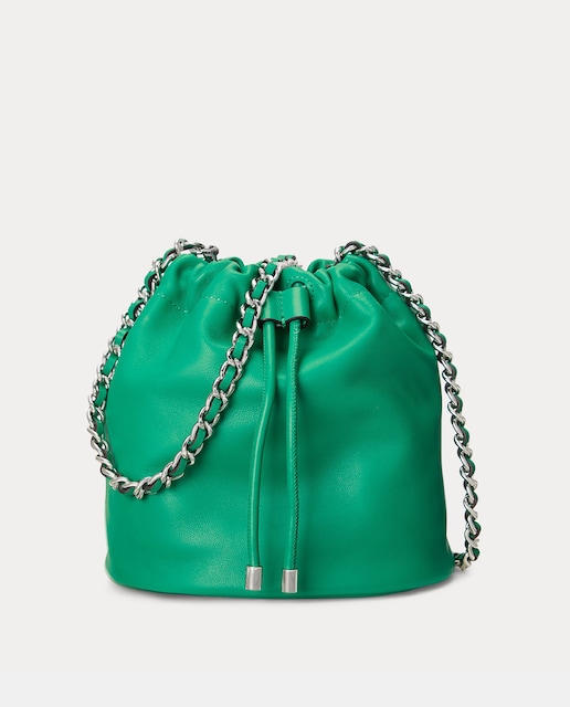 Imagen 0 de Bolso saco mini de piel Emmy en verde con botón imantado
