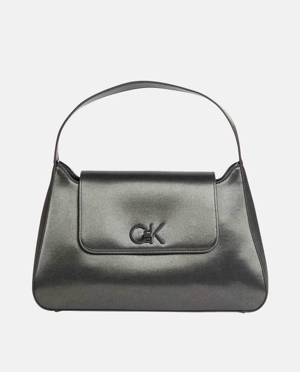Imagen 0 de Bolso de hombro grande gris oscuro metalizado con solapa