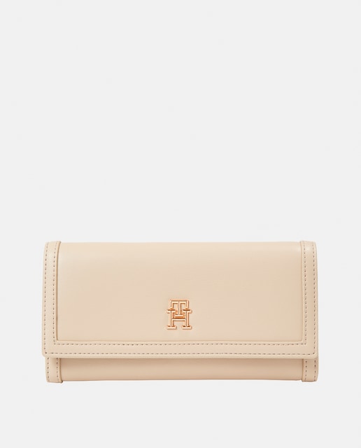Imagen 0 de Cartera grande en beige con logotipo dorada