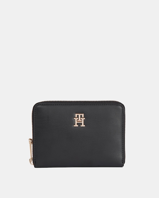 Imagen 0 de Cartera mediana de mujer en color negro de Tommy Hilfiger.