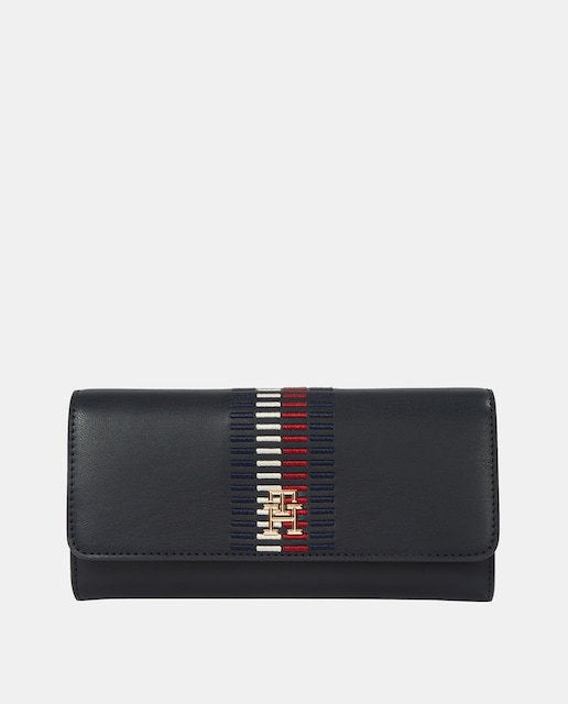 Imagen 0 de Cartera grande de mujer en color negro y diseño central de rayas de Tommy Hilfiger.