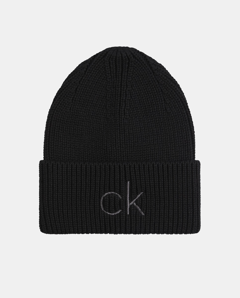Imagen 0 de Gorro de punto en negro con detalle de la marca